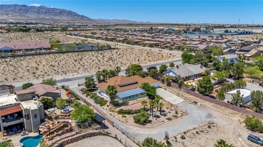 6240 Hualapai, Las Vegas, NV 89149