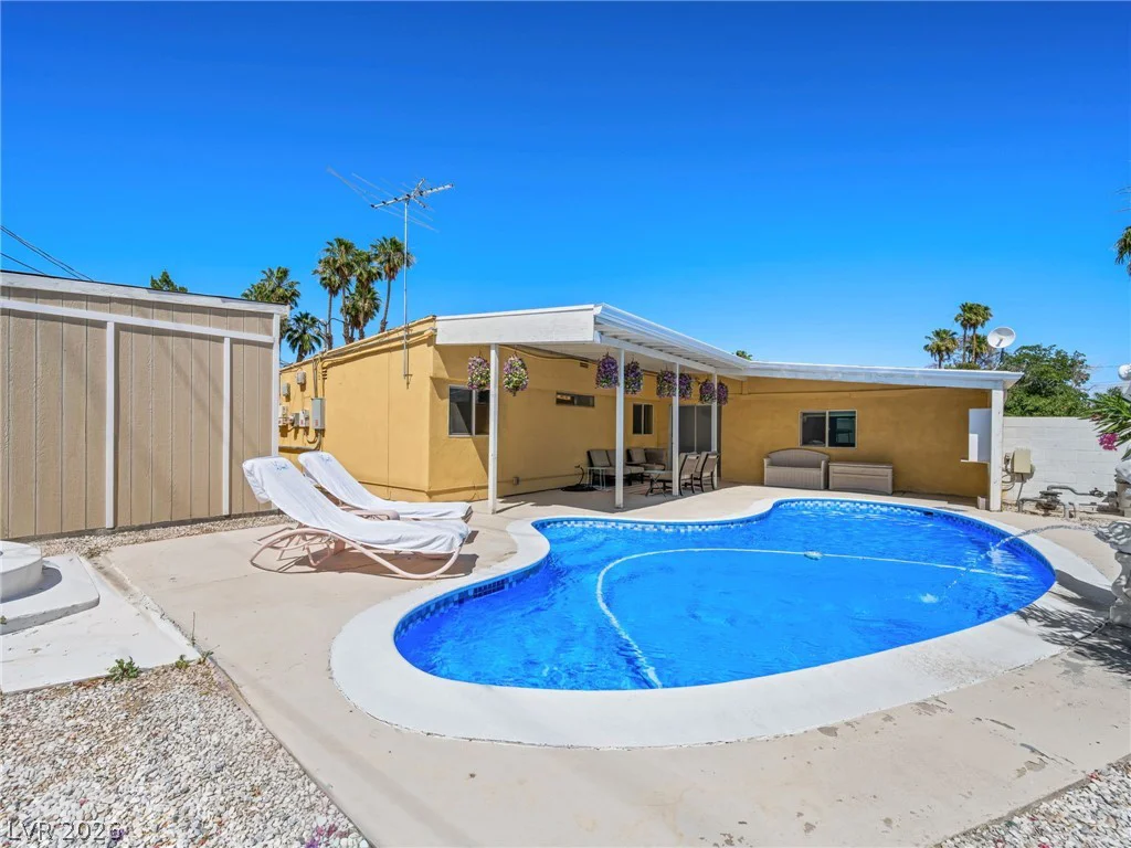 3211 Sundown, Las Vegas, NV 89169
