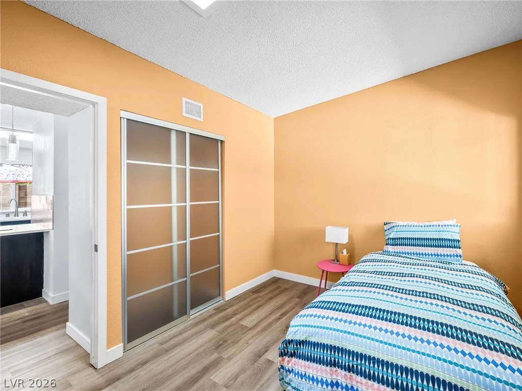 3211 Sundown, Las Vegas, NV 89169