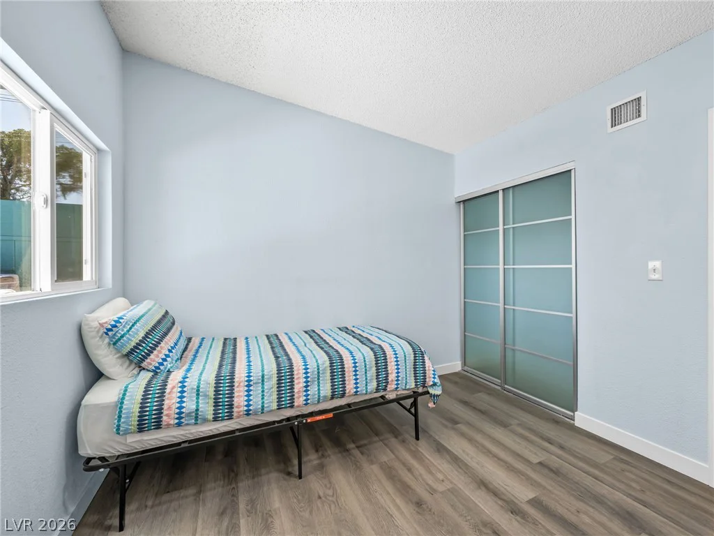 3211 Sundown, Las Vegas, NV 89169