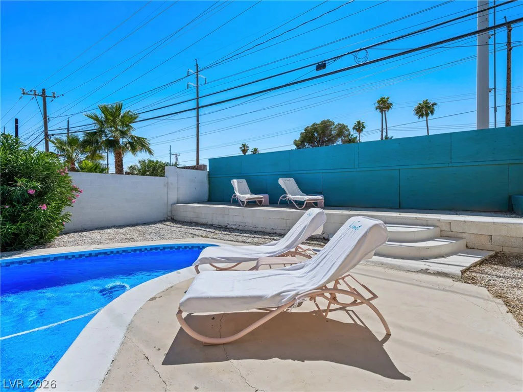 3211 Sundown, Las Vegas, NV 89169