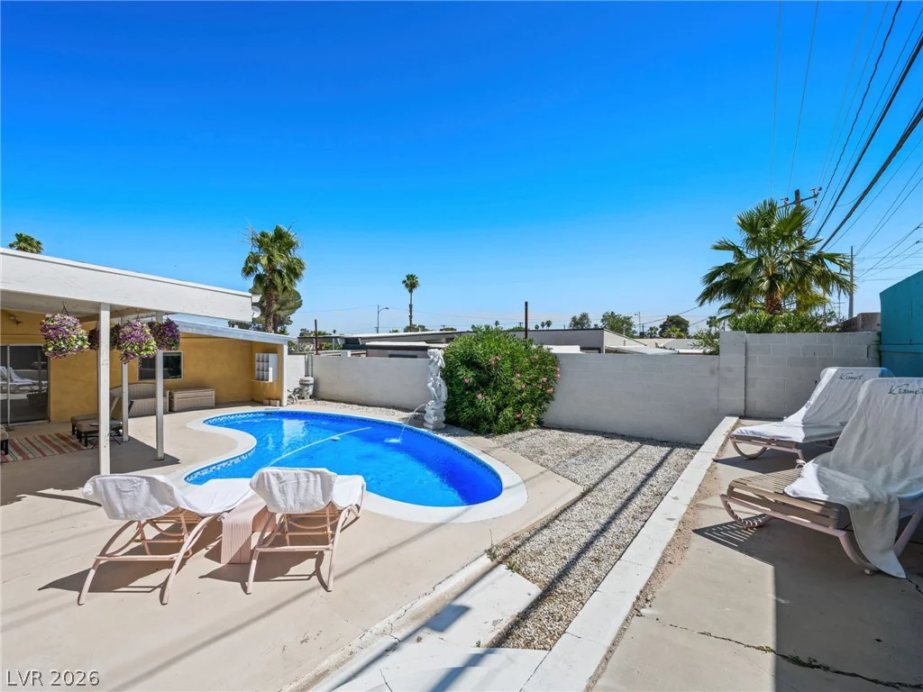 3211 Sundown, Las Vegas, NV 89169