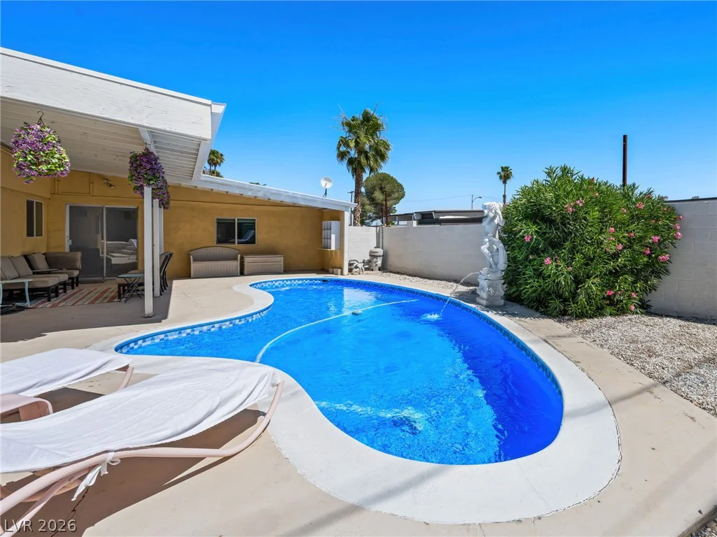 3211 Sundown, Las Vegas, NV 89169