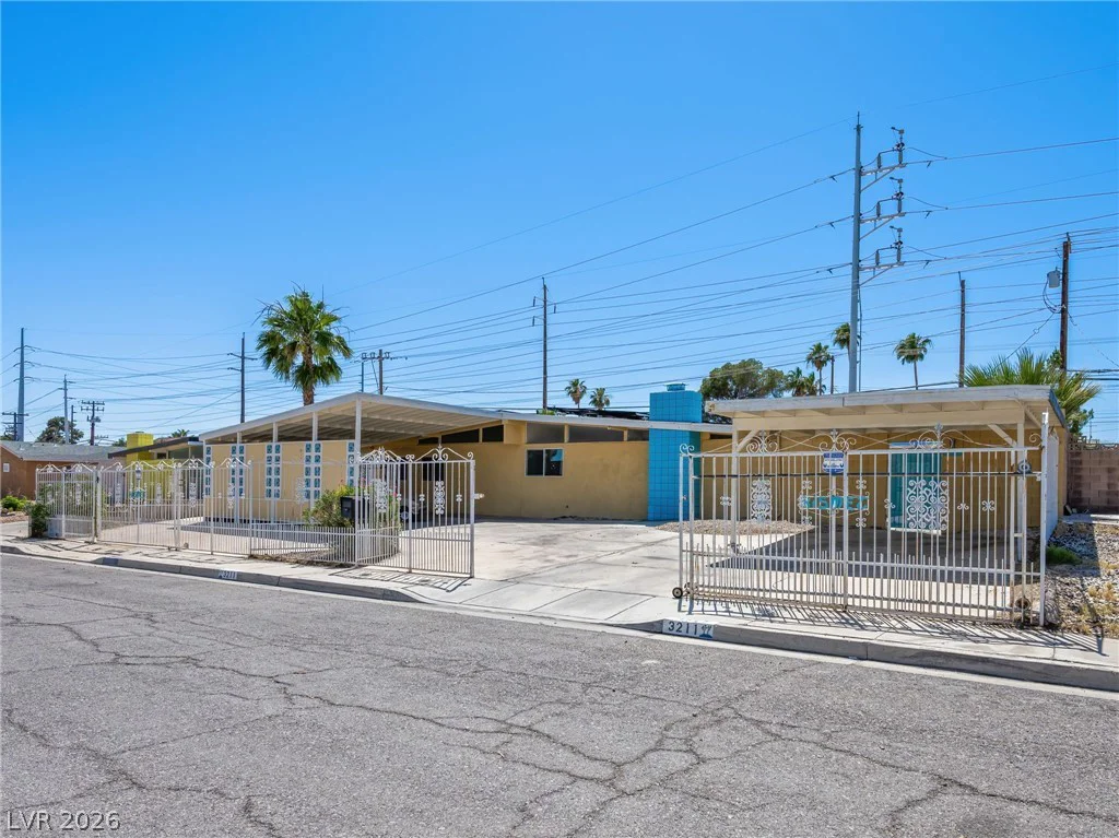 3211 Sundown, Las Vegas, NV 89169