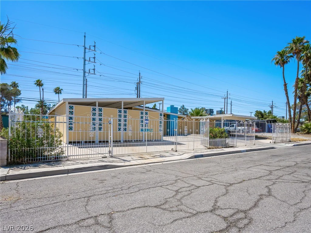 3211 Sundown, Las Vegas, NV 89169