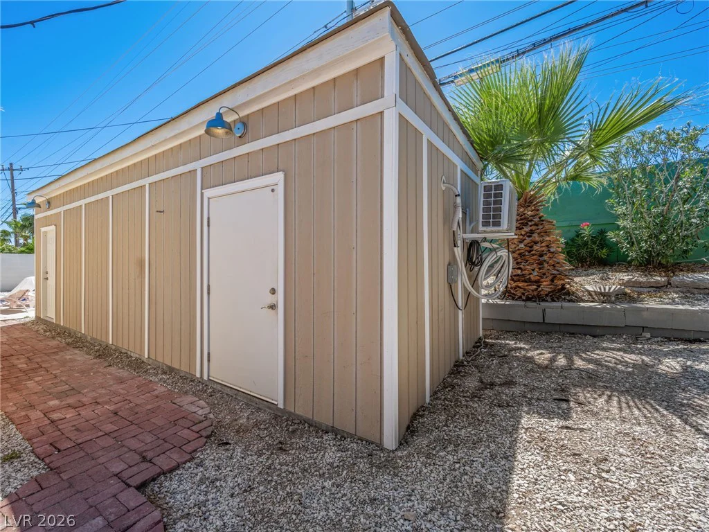3211 Sundown, Las Vegas, NV 89169