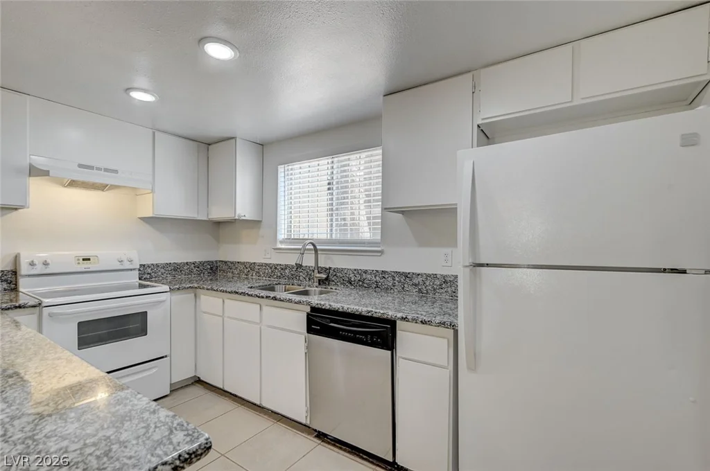 3263 Savalli, Las Vegas, NV 89102