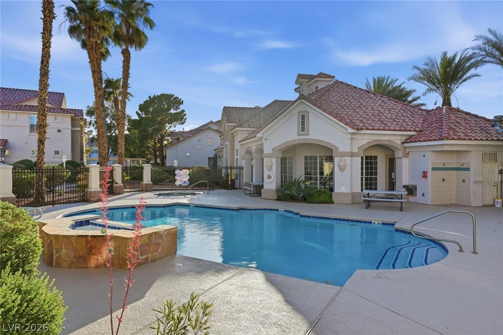 8555 Russell, Las Vegas, NV 89113
