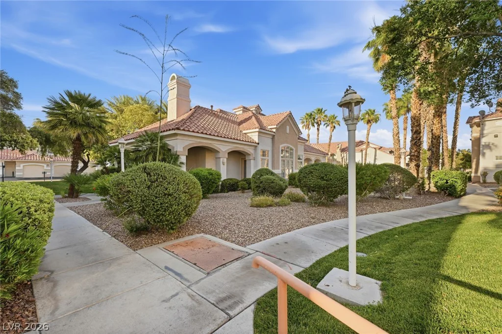 8555 Russell, Las Vegas, NV 89113