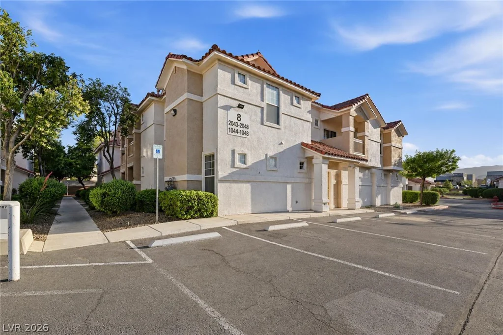 8555 Russell, Las Vegas, NV 89113