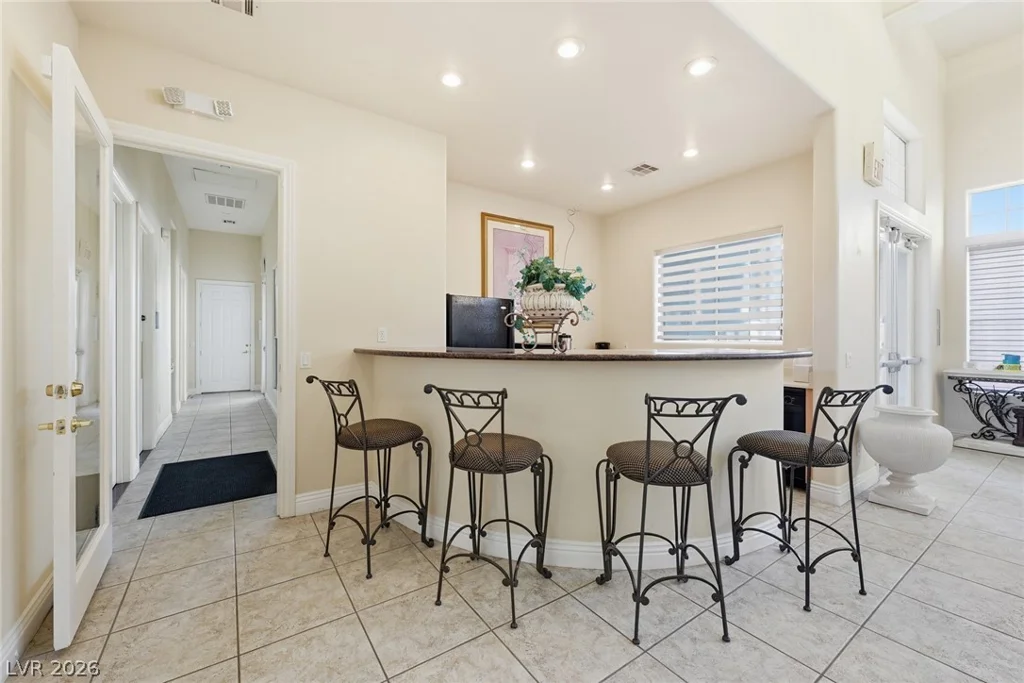8555 Russell, Las Vegas, NV 89113