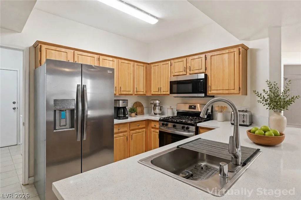 8555 Russell, Las Vegas, NV 89113