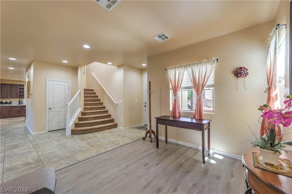 10677 Auburn Springs, Las Vegas, NV 89166
