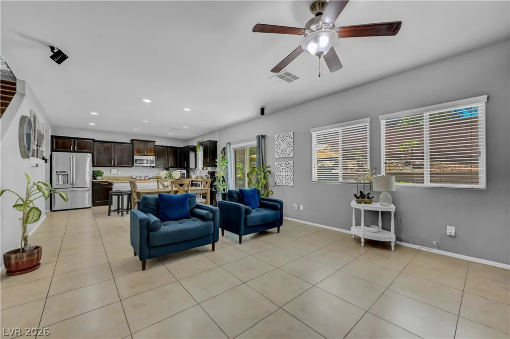 8083 Mosaic Sunrise, Las Vegas, NV 89166