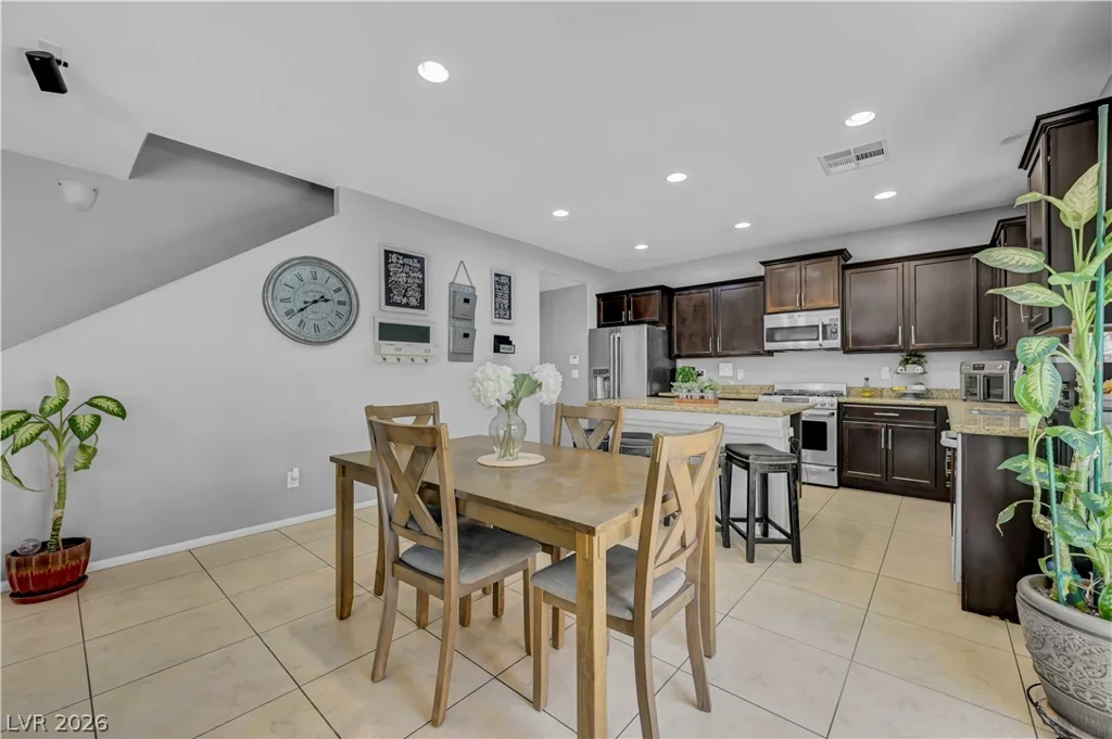 8083 Mosaic Sunrise, Las Vegas, NV 89166