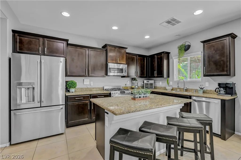8083 Mosaic Sunrise, Las Vegas, NV 89166