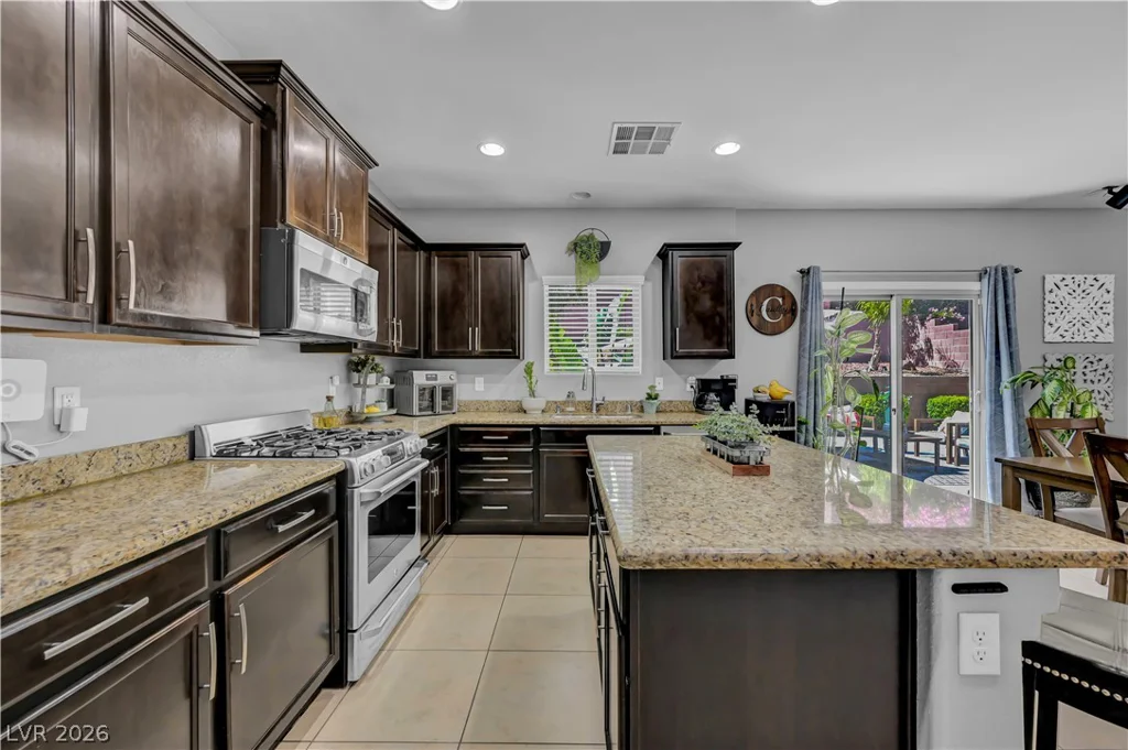 8083 Mosaic Sunrise, Las Vegas, NV 89166