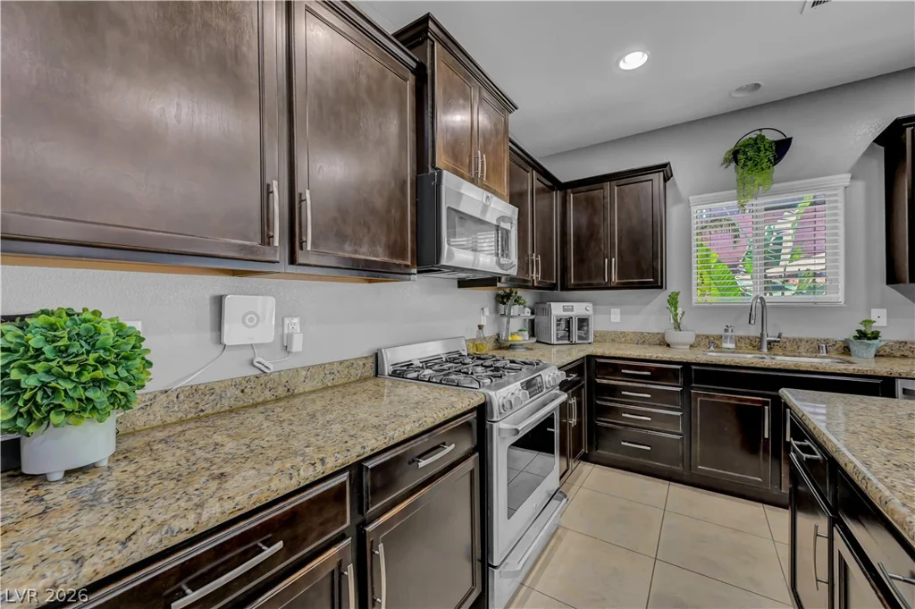 8083 Mosaic Sunrise, Las Vegas, NV 89166