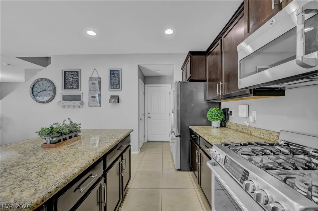 8083 Mosaic Sunrise, Las Vegas, NV 89166