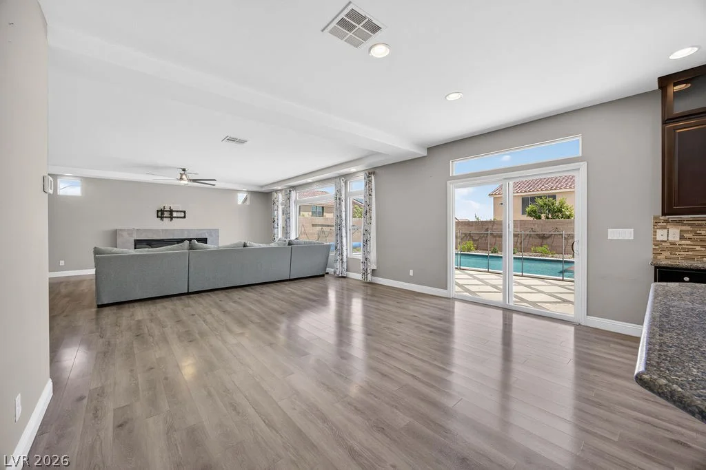 9610 Twin Rivers, Las Vegas, NV 89139