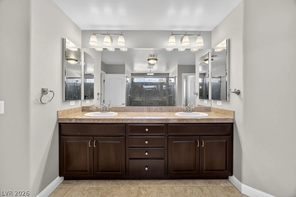 9610 Twin Rivers, Las Vegas, NV 89139