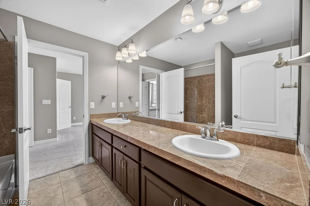 9610 Twin Rivers, Las Vegas, NV 89139