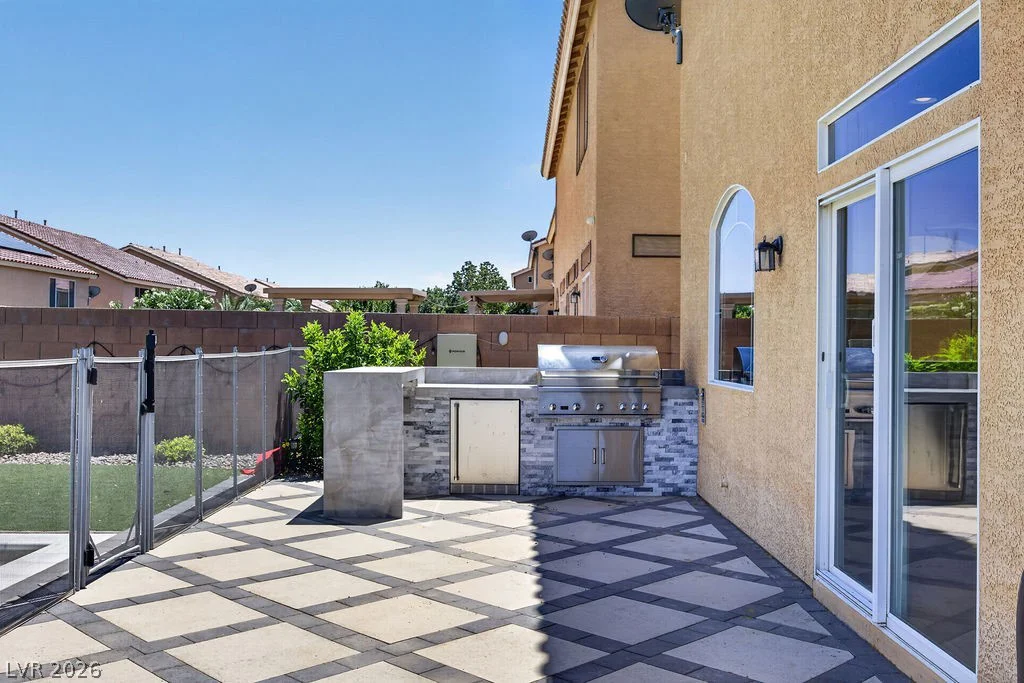 9610 Twin Rivers, Las Vegas, NV 89139
