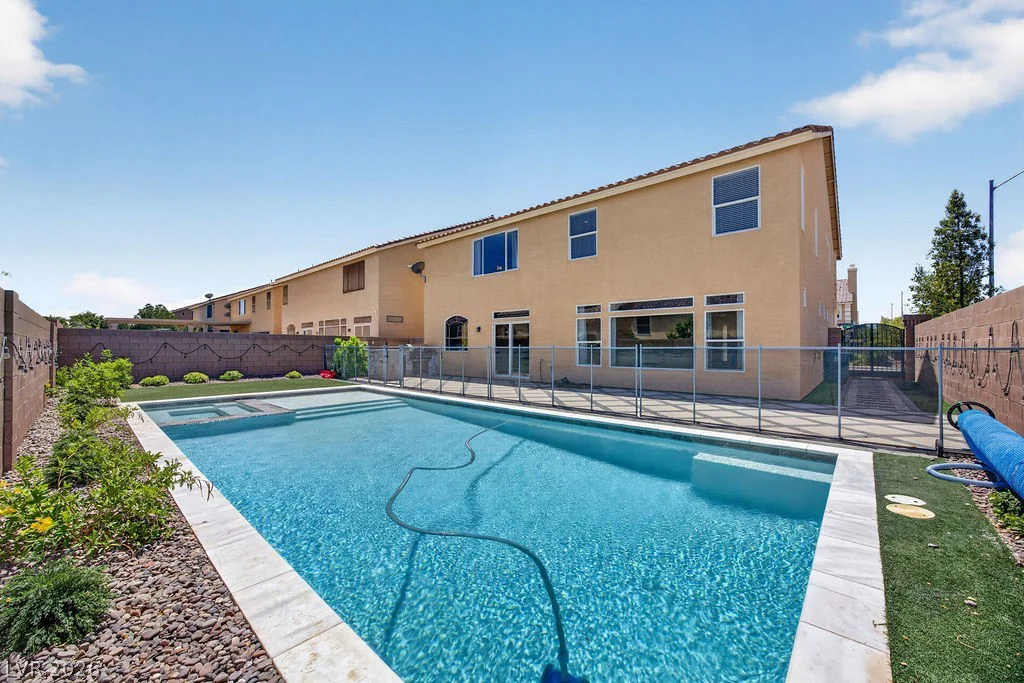9610 Twin Rivers, Las Vegas, NV 89139