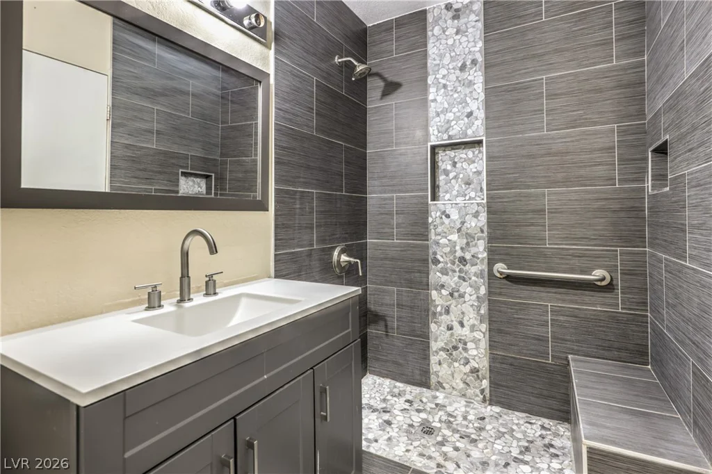 1708 Luning, Las Vegas, NV 89106