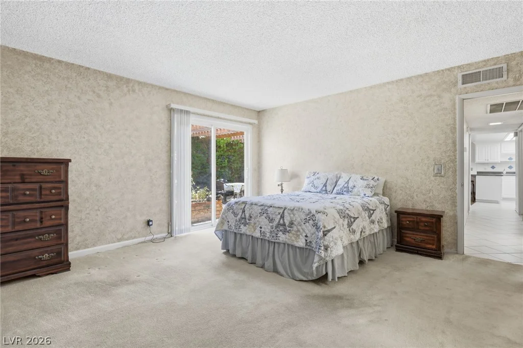 3630 Blackstone, Las Vegas, NV 89121