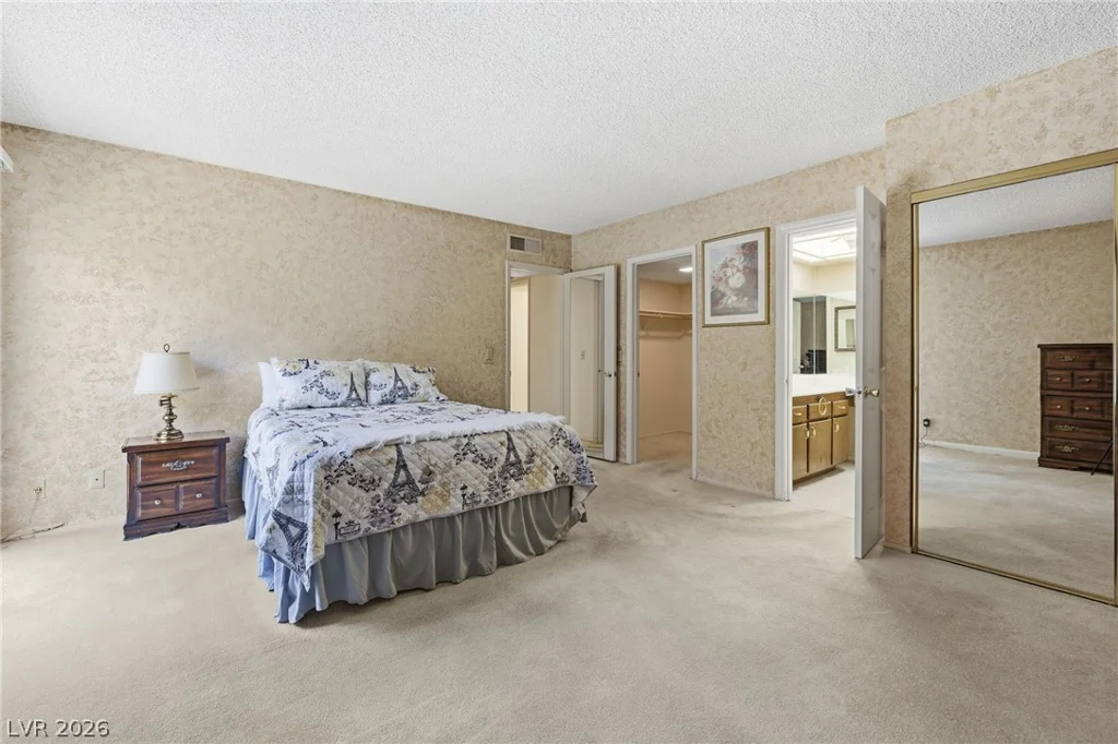 3630 Blackstone, Las Vegas, NV 89121