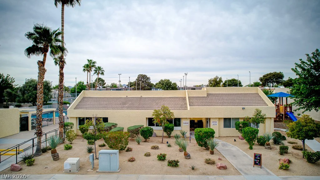 3630 Blackstone, Las Vegas, NV 89121