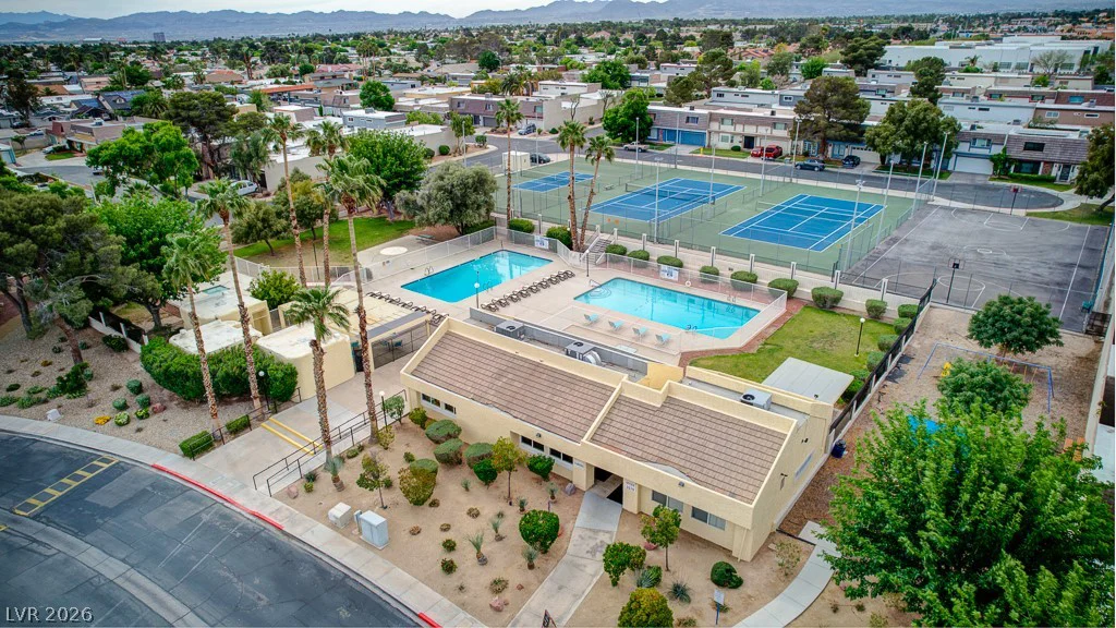 3630 Blackstone, Las Vegas, NV 89121
