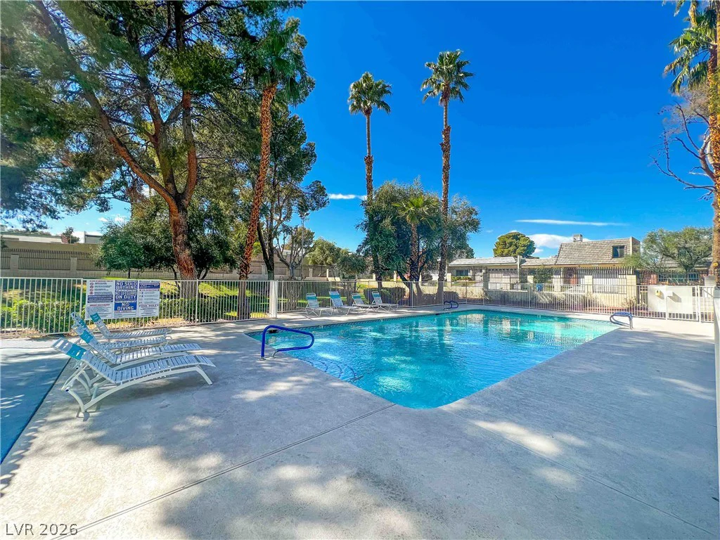3630 Blackstone, Las Vegas, NV 89121