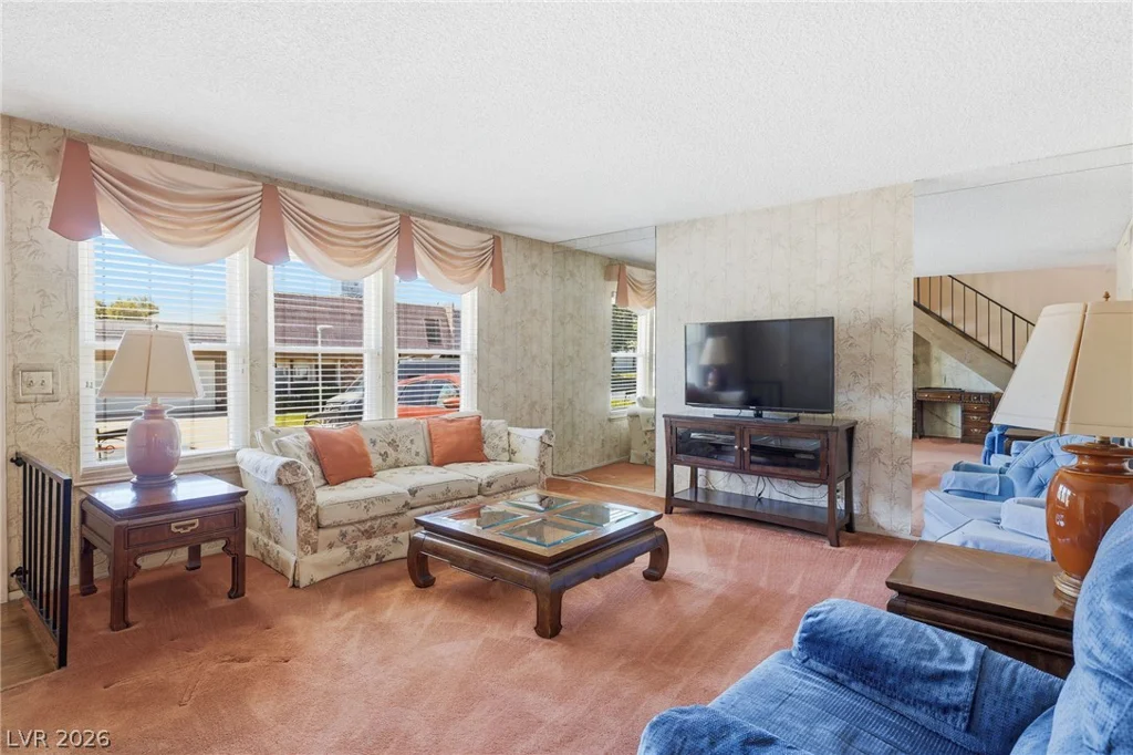 3630 Blackstone, Las Vegas, NV 89121