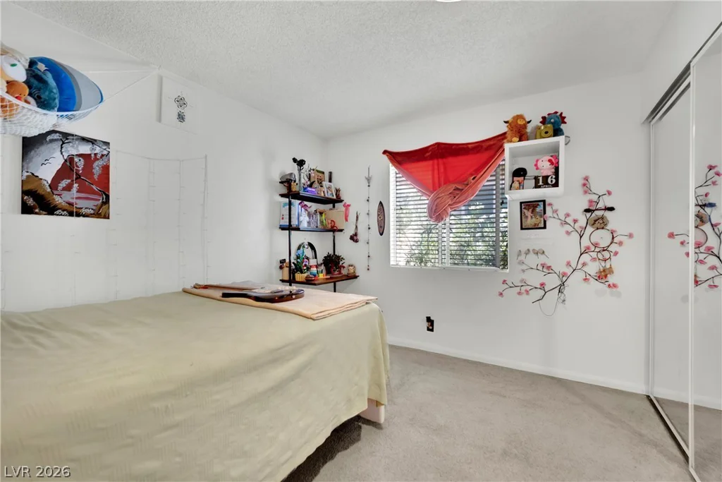 929 Rockview, Las Vegas, NV 89128