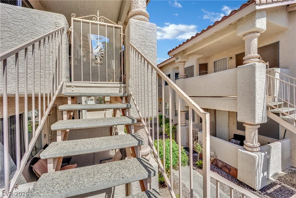 929 Rockview, Las Vegas, NV 89128