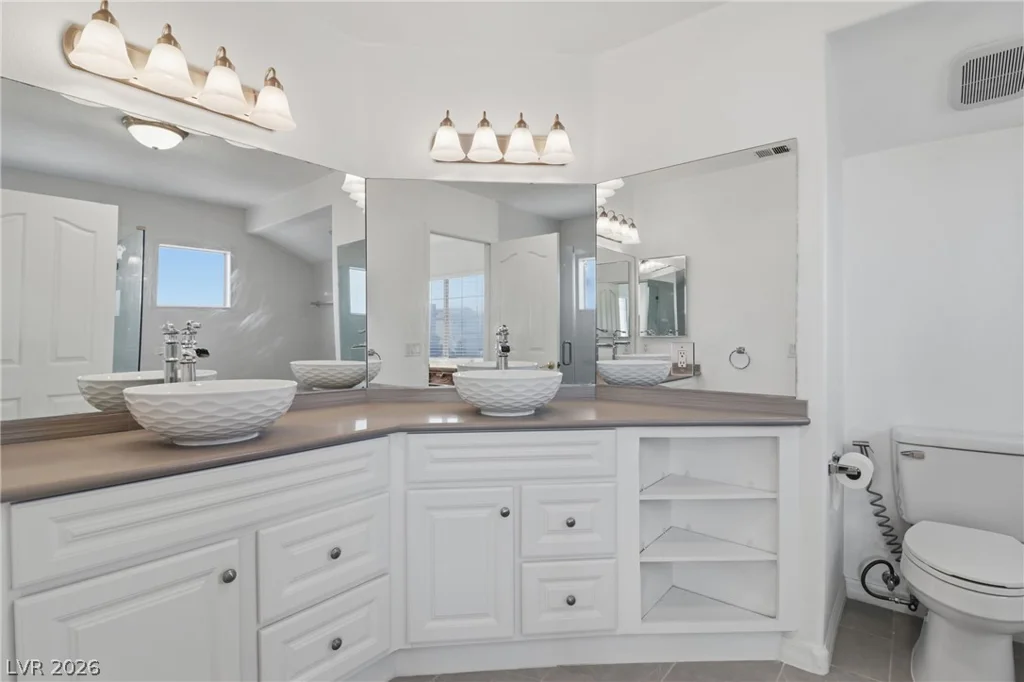7964 McDowell, Las Vegas, NV 89129