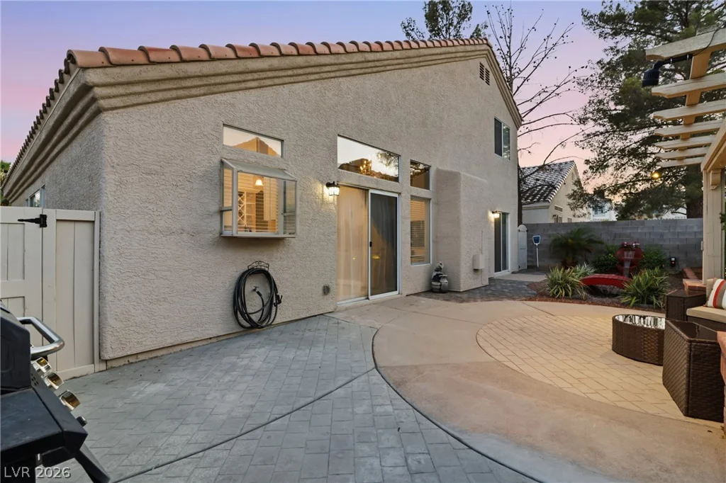 7964 McDowell, Las Vegas, NV 89129