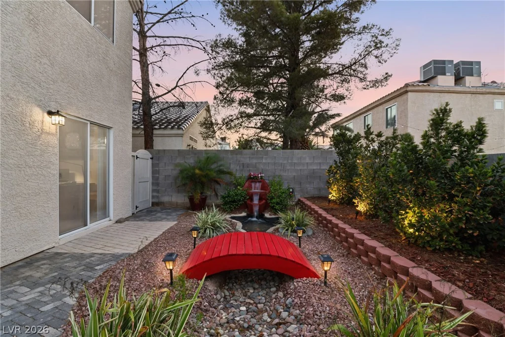 7964 McDowell, Las Vegas, NV 89129