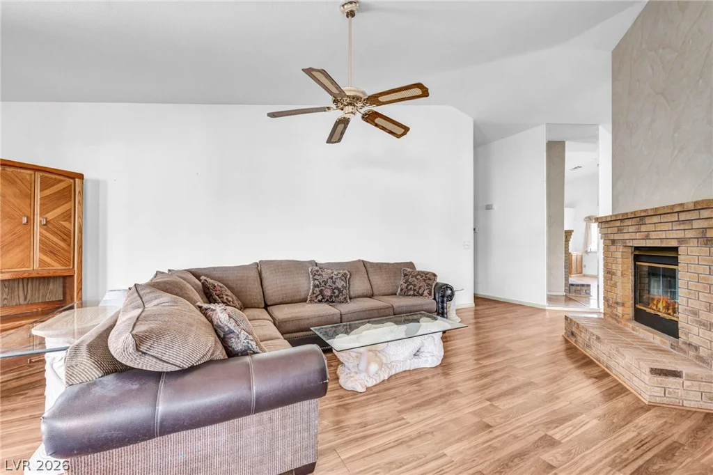 7713 Leavorite, Las Vegas, NV 89128