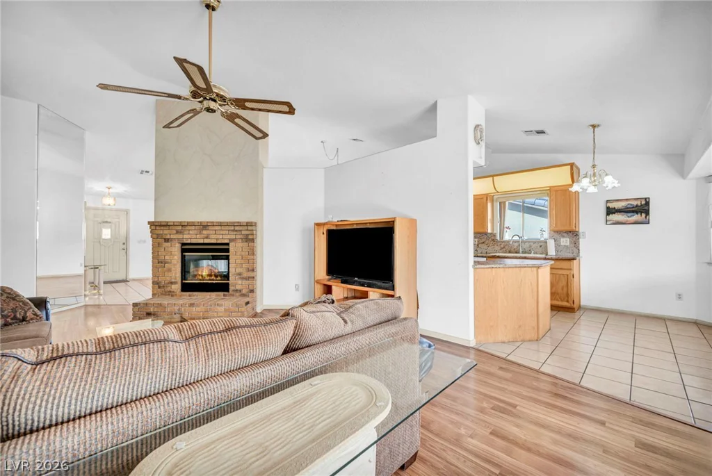 7713 Leavorite, Las Vegas, NV 89128