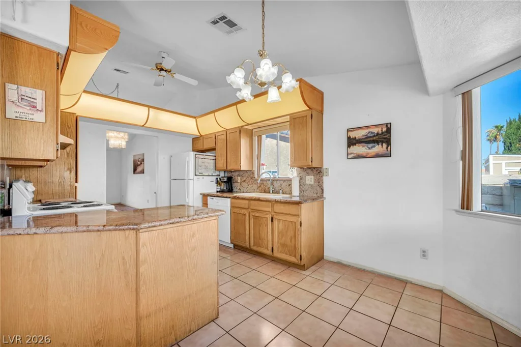 7713 Leavorite, Las Vegas, NV 89128