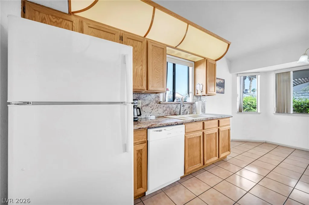 7713 Leavorite, Las Vegas, NV 89128