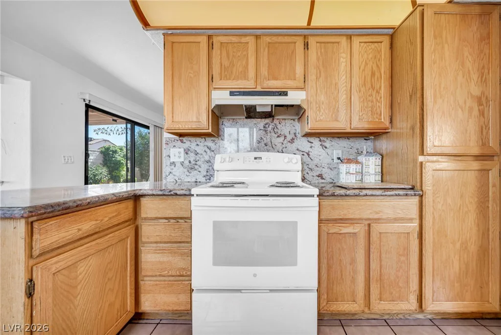 7713 Leavorite, Las Vegas, NV 89128