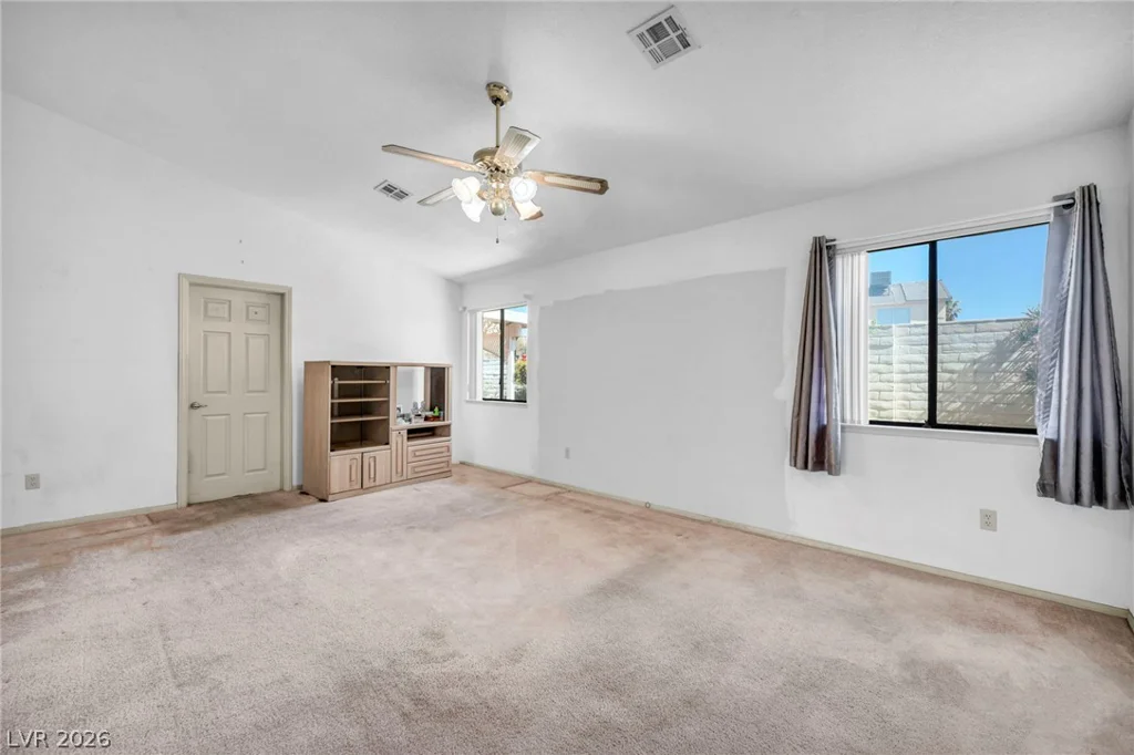 7713 Leavorite, Las Vegas, NV 89128