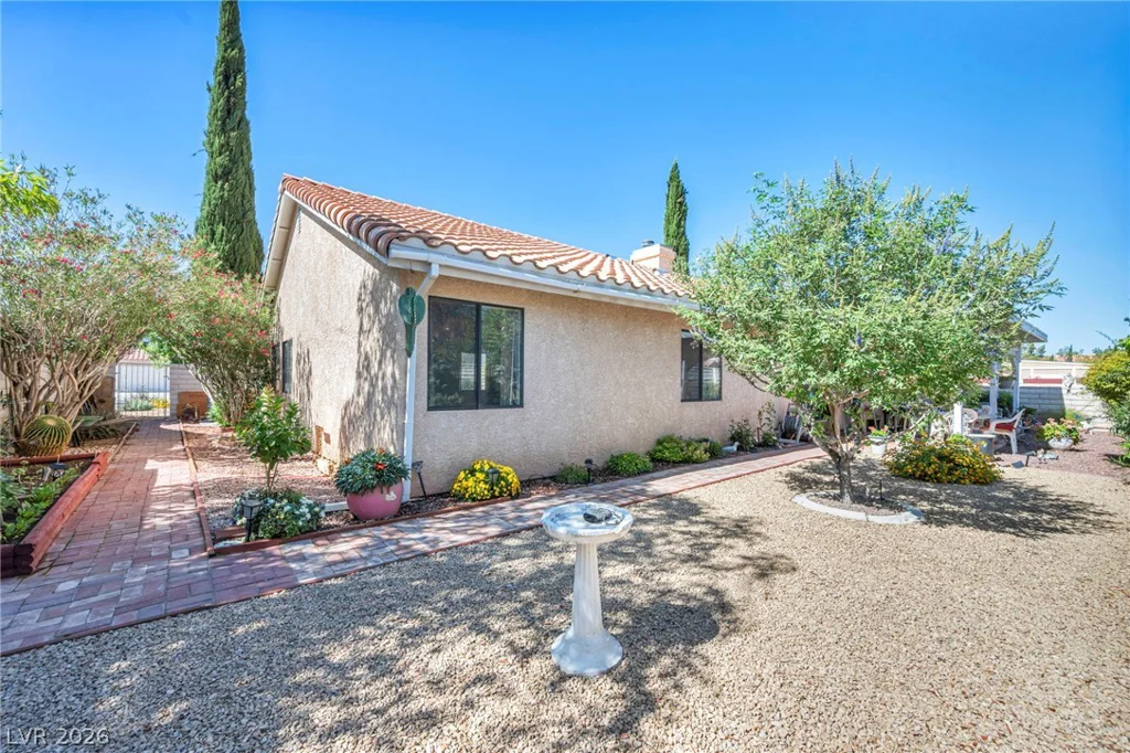 7713 Leavorite, Las Vegas, NV 89128