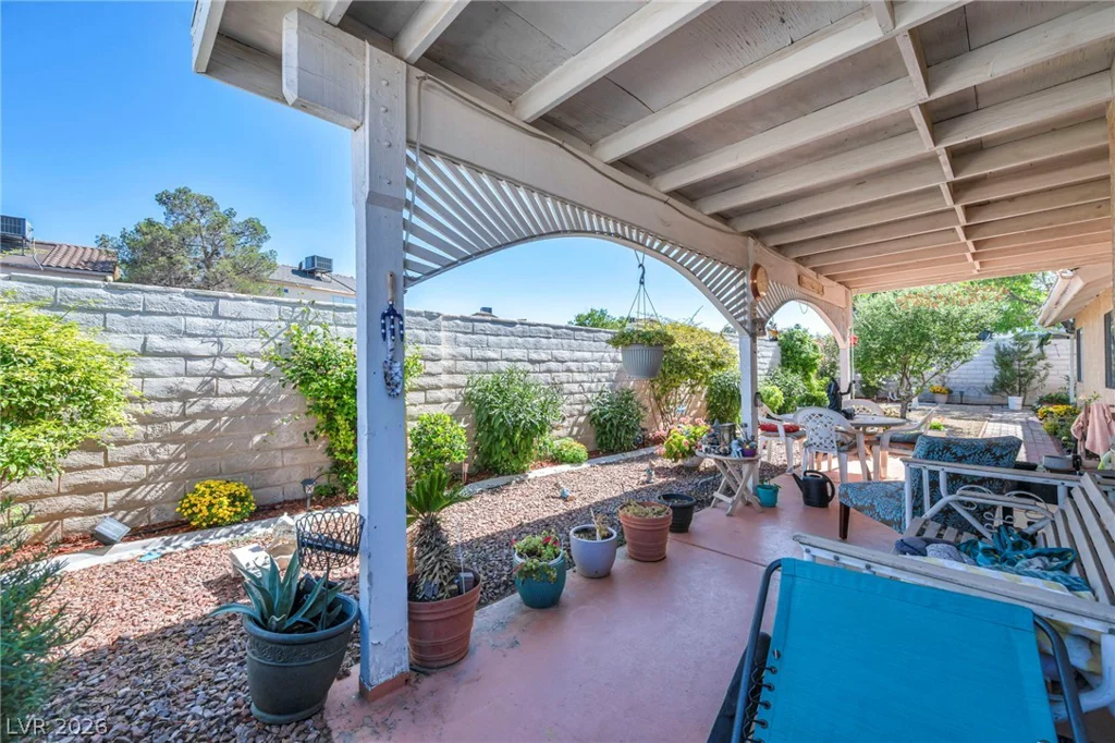 7713 Leavorite, Las Vegas, NV 89128
