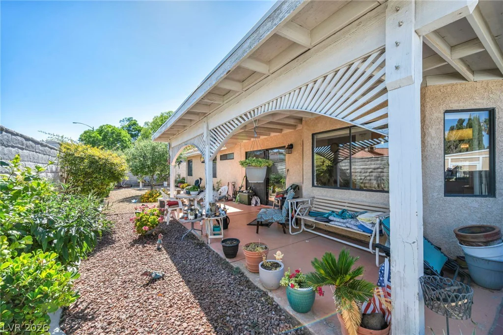 7713 Leavorite, Las Vegas, NV 89128