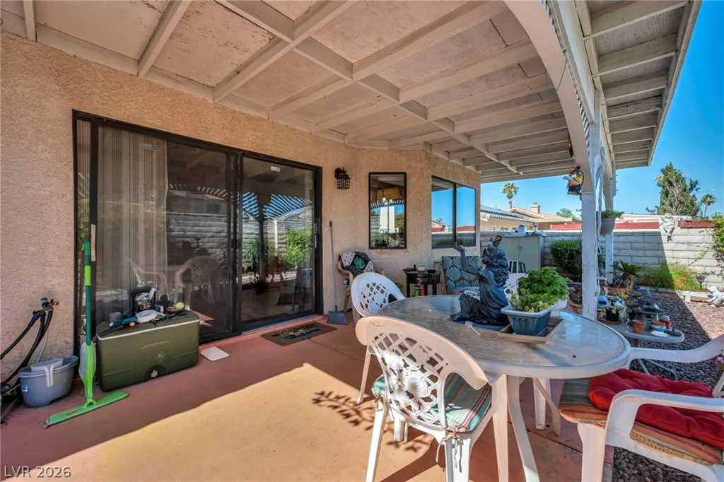 7713 Leavorite, Las Vegas, NV 89128